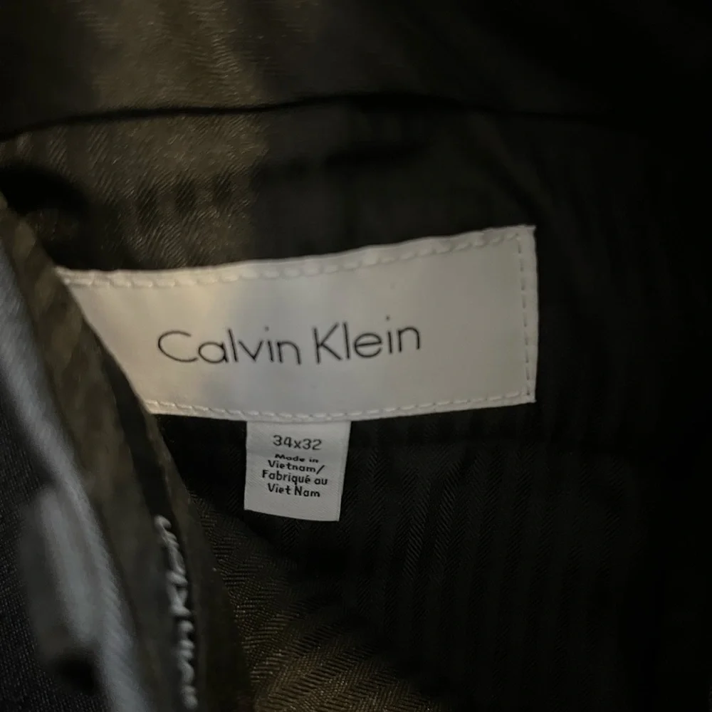Calvin Klein dress pants 34x32 - Picture 4 of 4